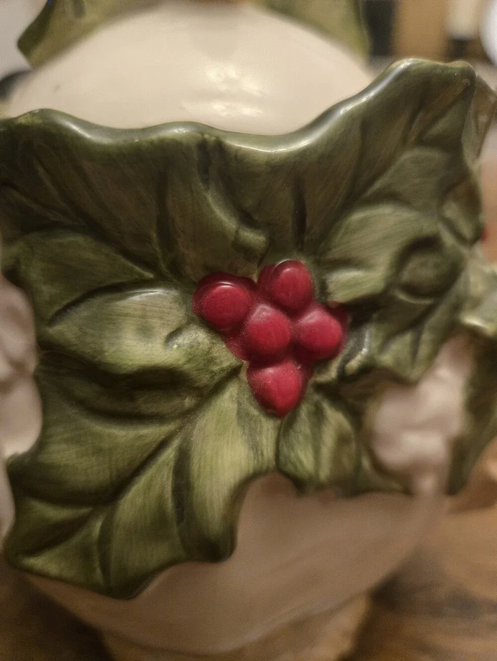 Vintage Cracker Barrel 3D Red Green Winter Christmas Holiday Garden Teapot